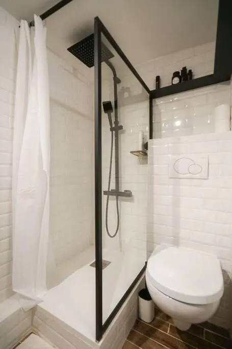 Exquisite Apartment In Paris 3Rd