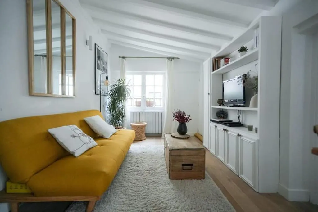Exquisite Apartment In Paris 3Rd 0*,