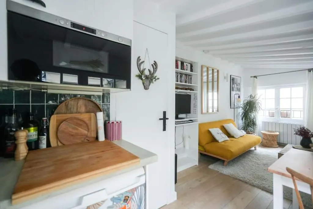 Exquisite Apartment In Paris 3Rd 0*,  France